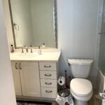 13_Master_bathroom_1