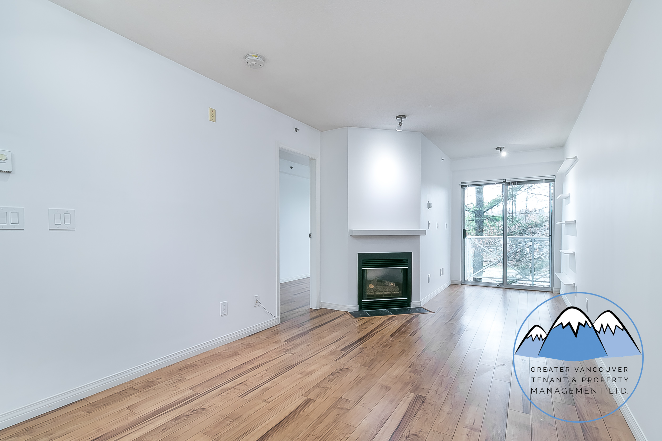 528 Rochester Avenue, Coquitlam