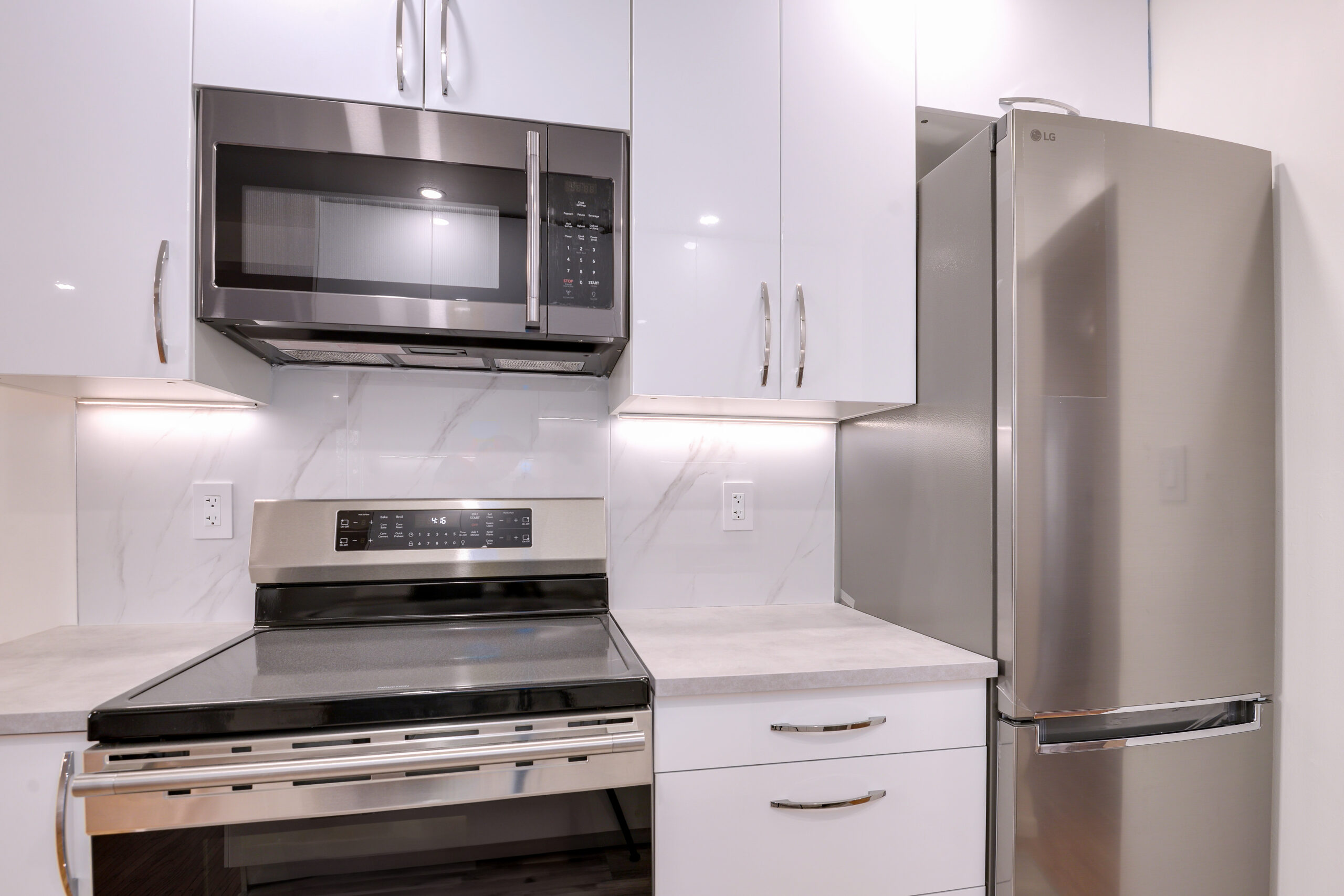 4326 West 10th Avenue, Vancouver