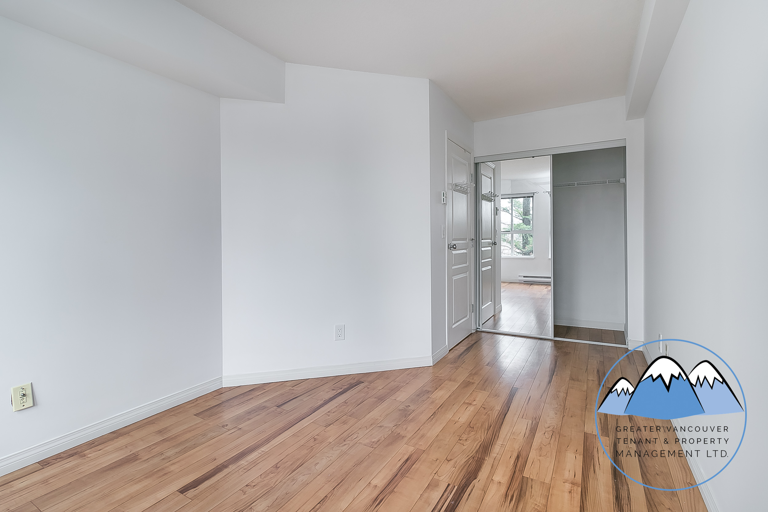 528 Rochester Avenue, Coquitlam
