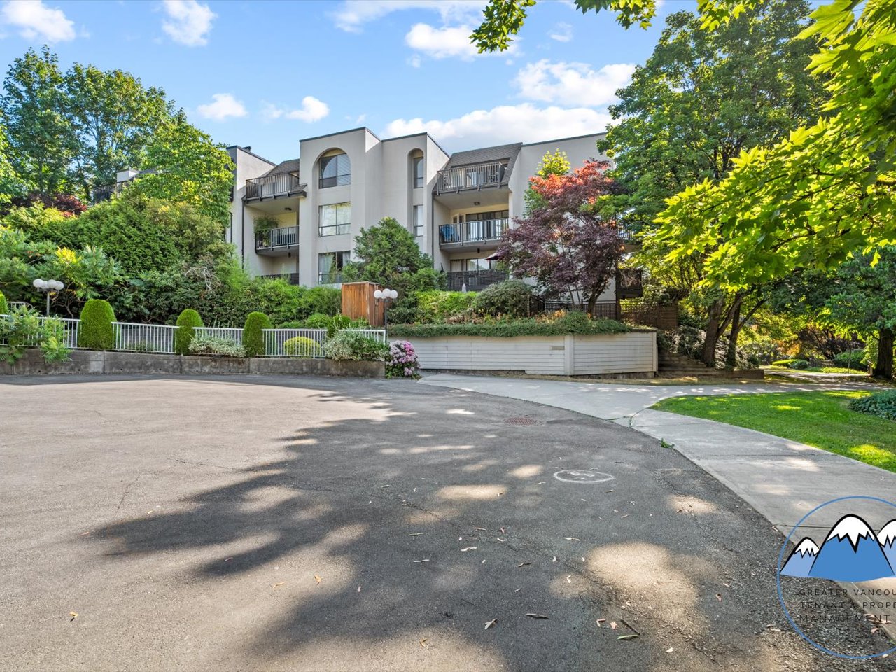 1945 Woodway Place, Burnaby