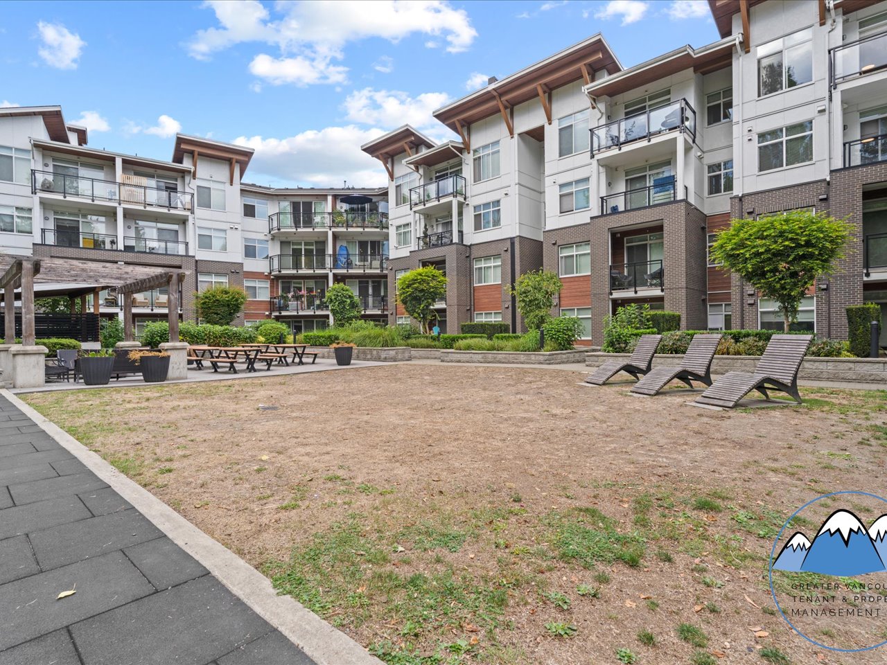 5415 Brydon Crescent, Langley