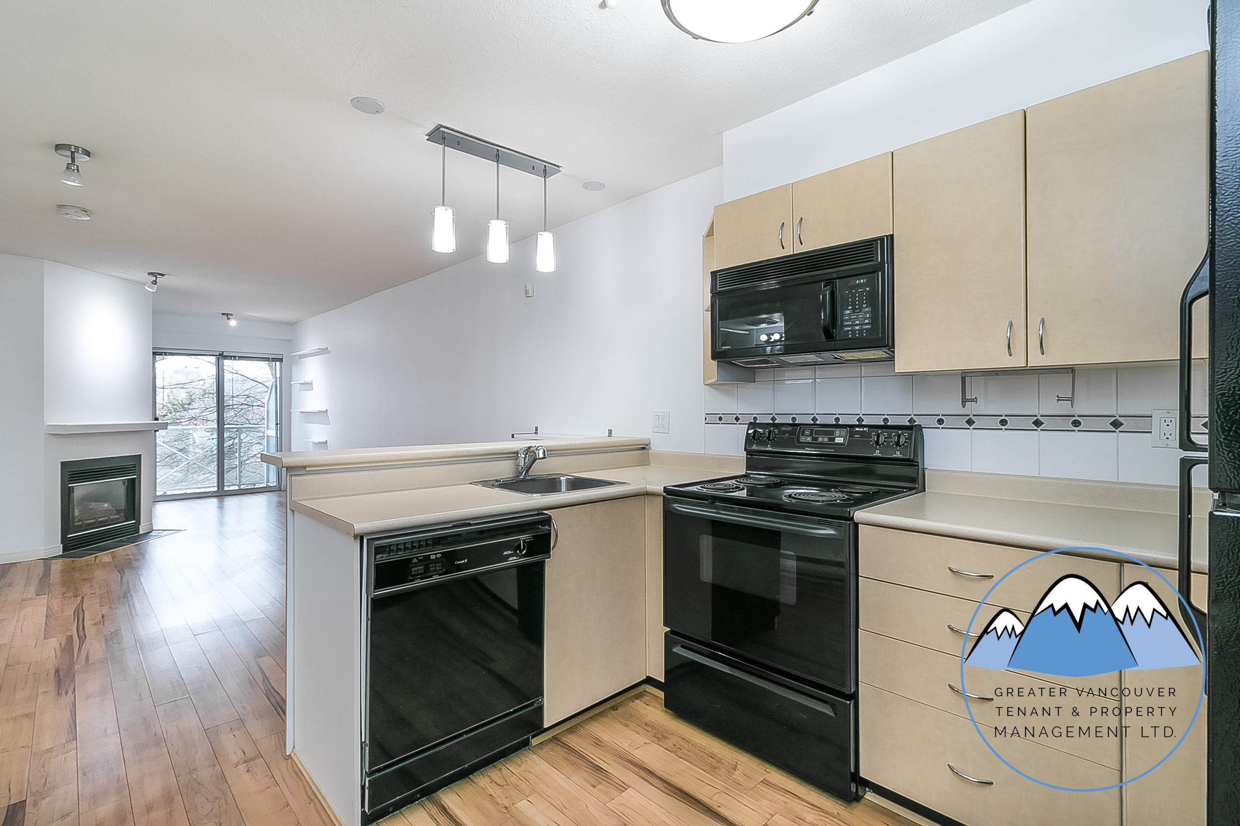 528 Rochester Avenue, Coquitlam