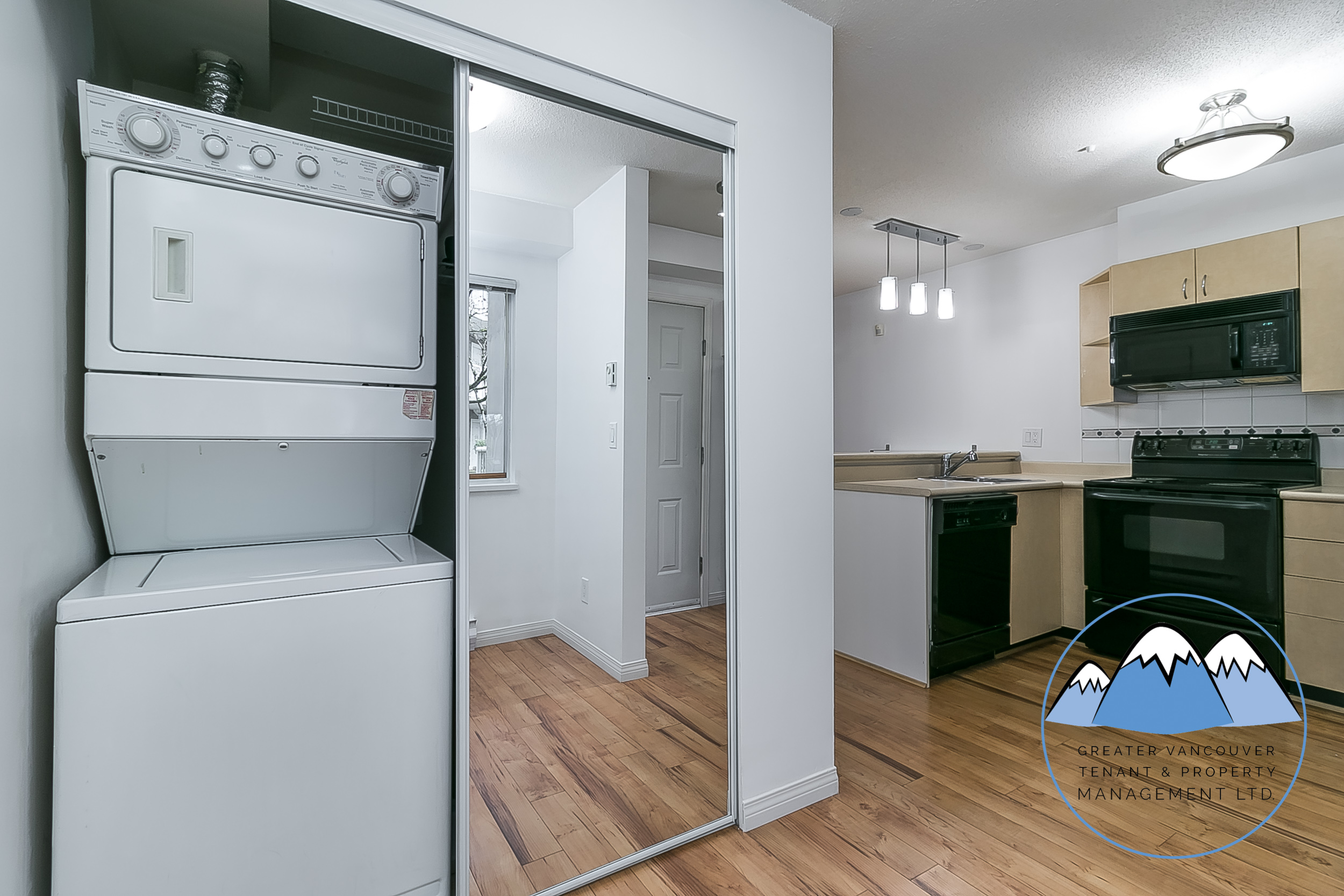 528 Rochester Avenue, Coquitlam