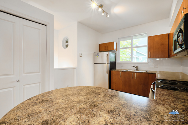 935 Ewen Avenue, New Westminster