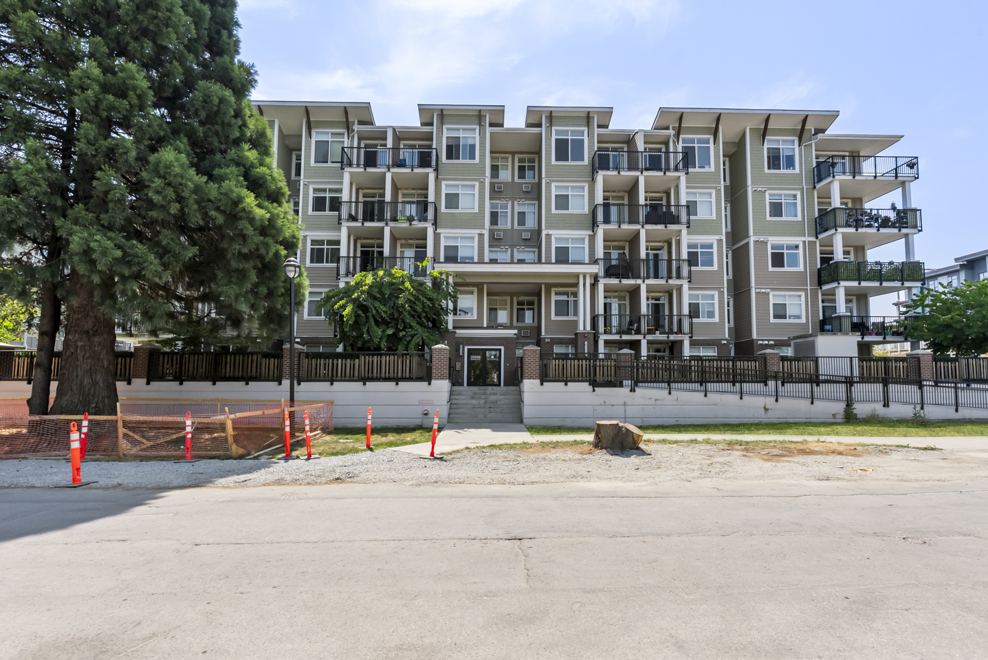 20686 Eastleigh Crescent, Langley