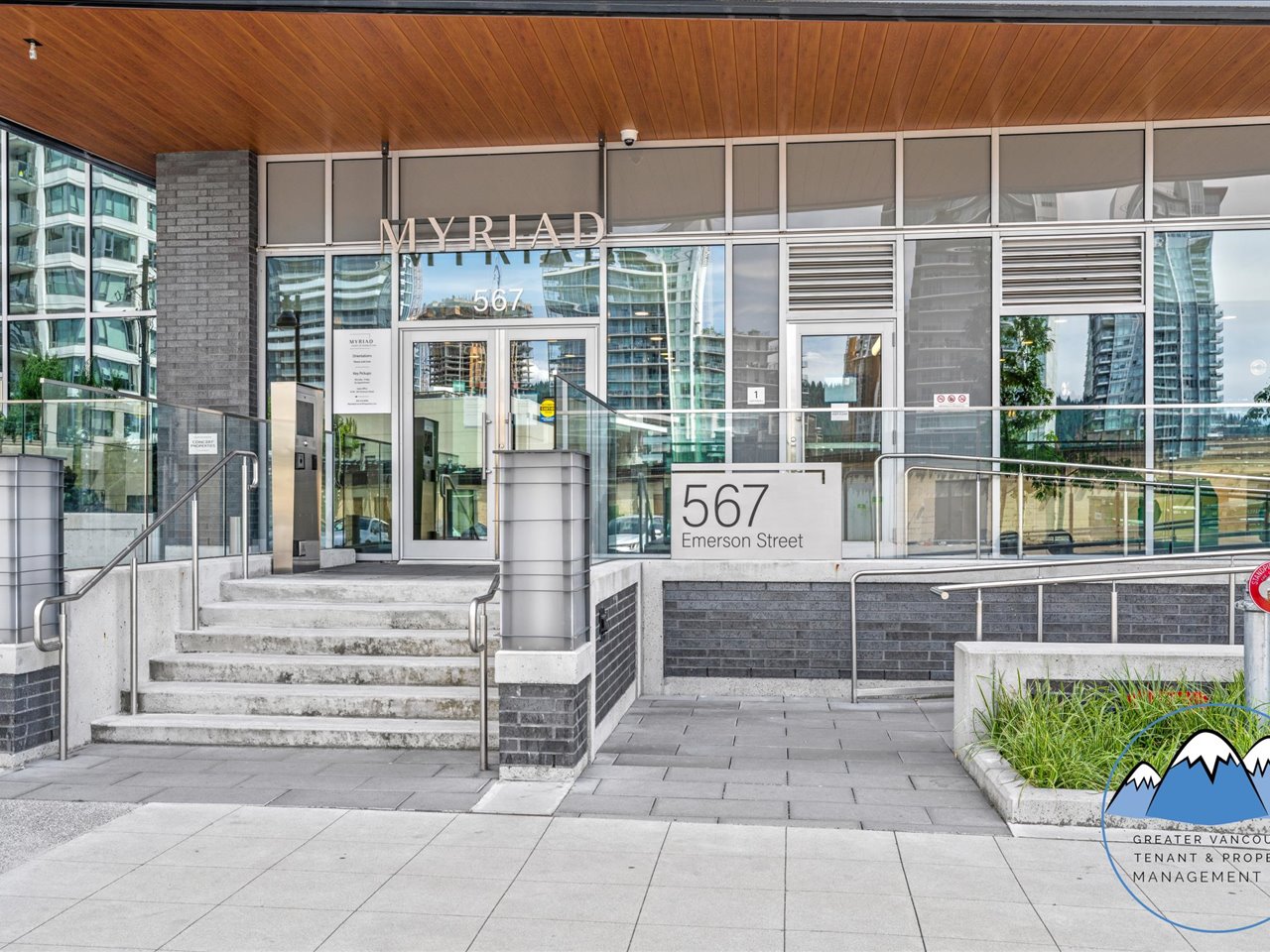 567 Emerson Street, Coquitlam
