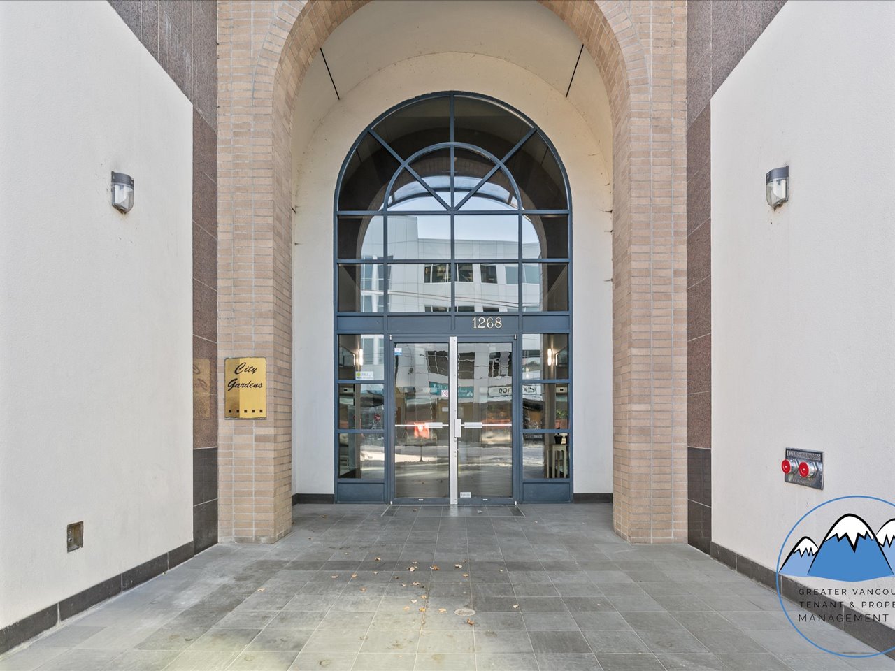 1268 West Broadway, Vancouver