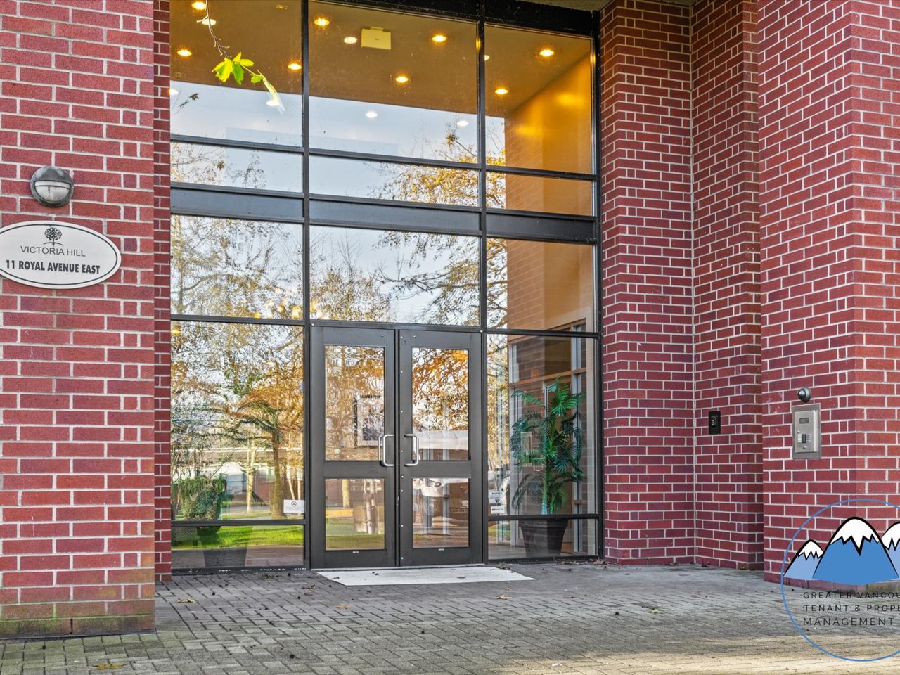 11 East Royal Avenue, New Westminster