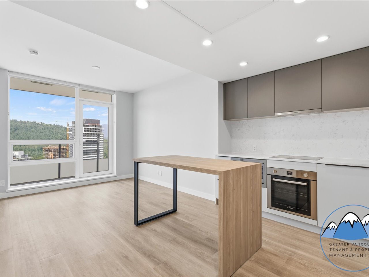 567 Emerson Street, Coquitlam