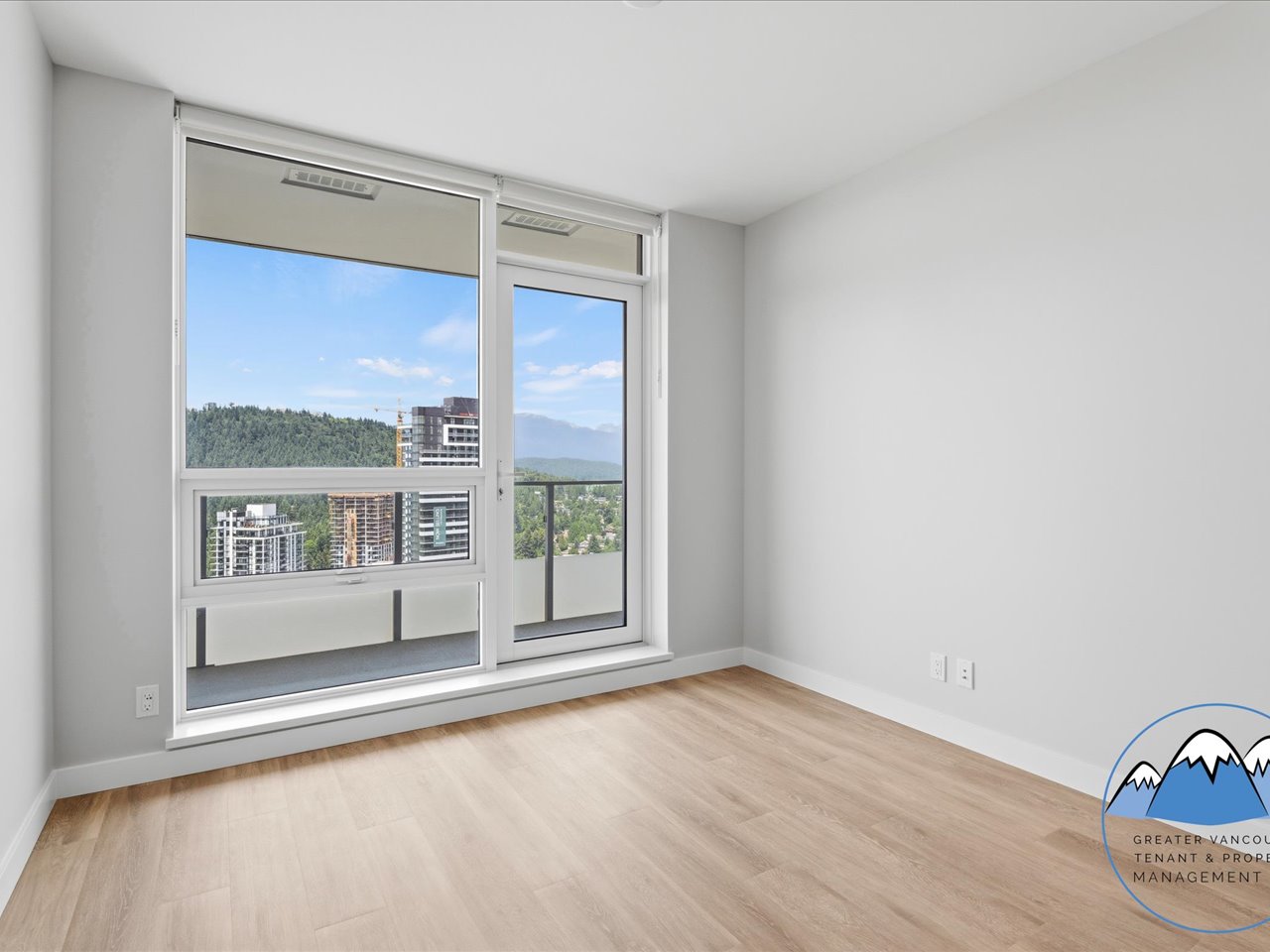 567 Emerson Street, Coquitlam