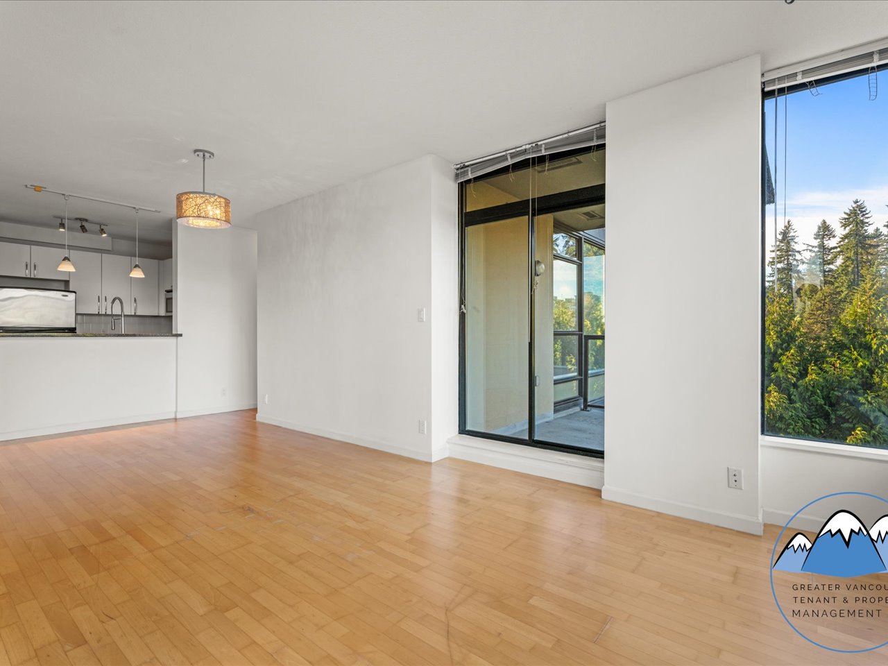 11 East Royal Avenue, New Westminster
