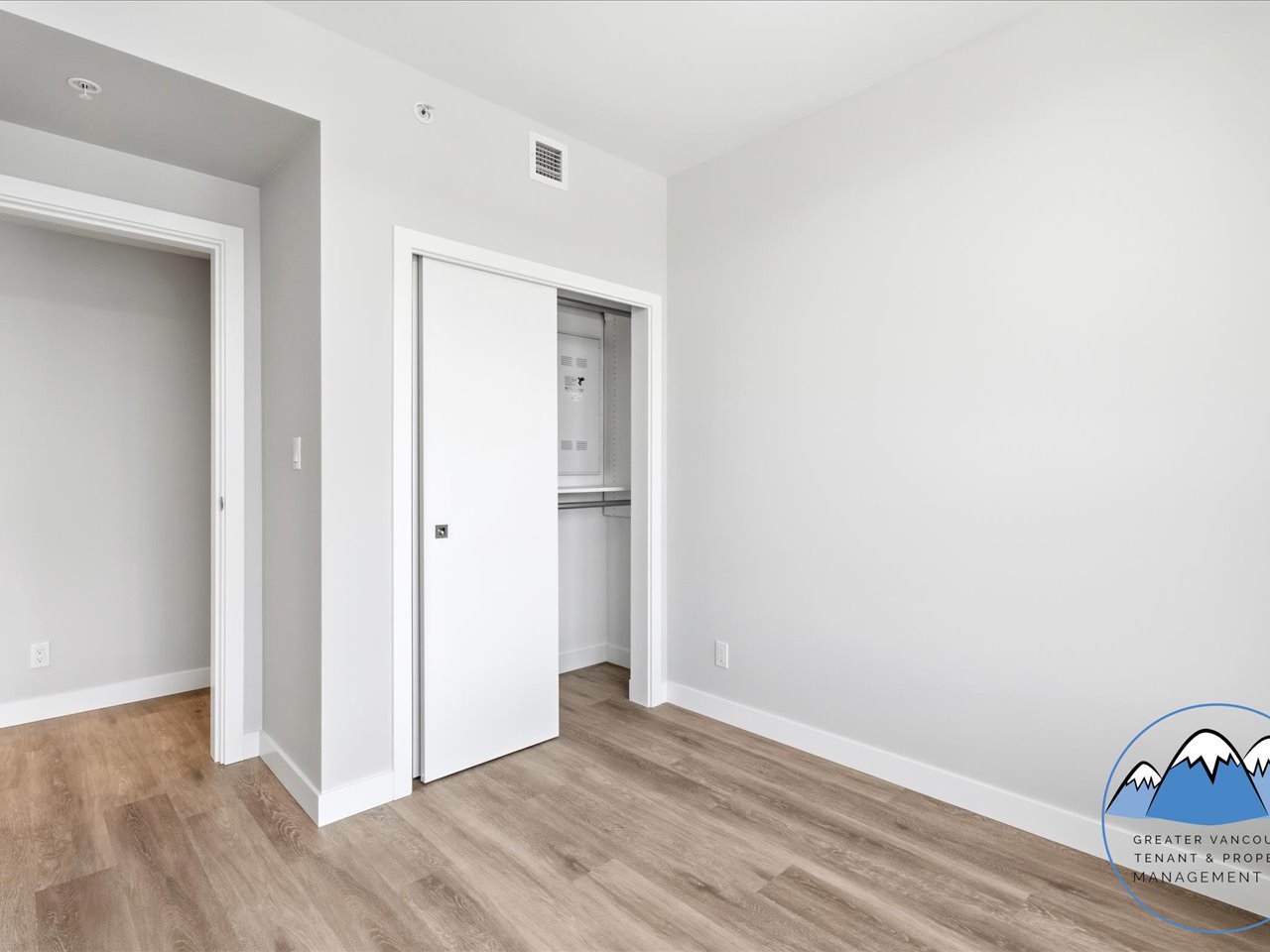 567 Emerson Street, Coquitlam