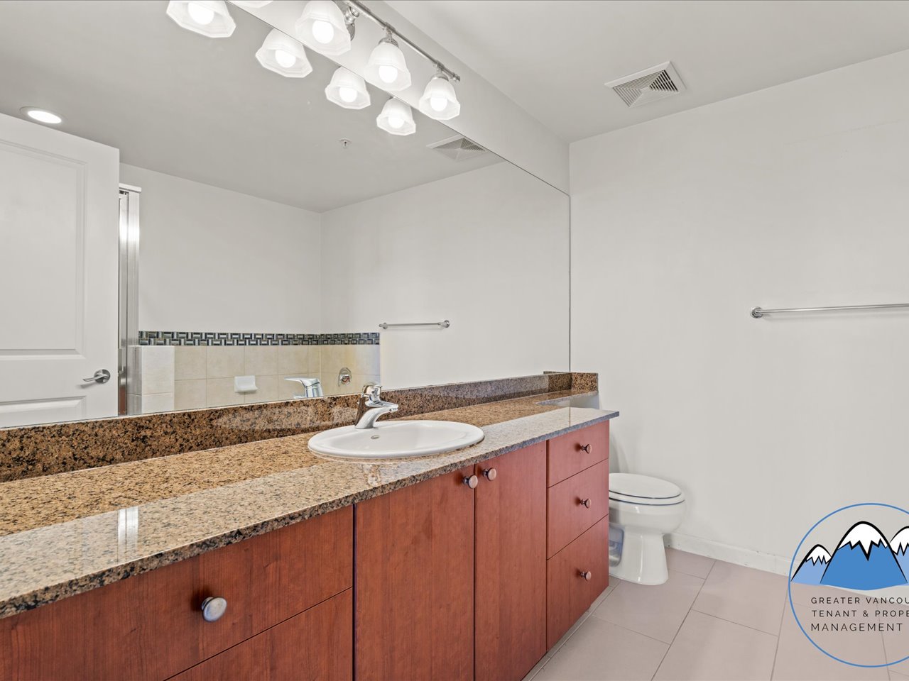 11 East Royal Avenue, New Westminster