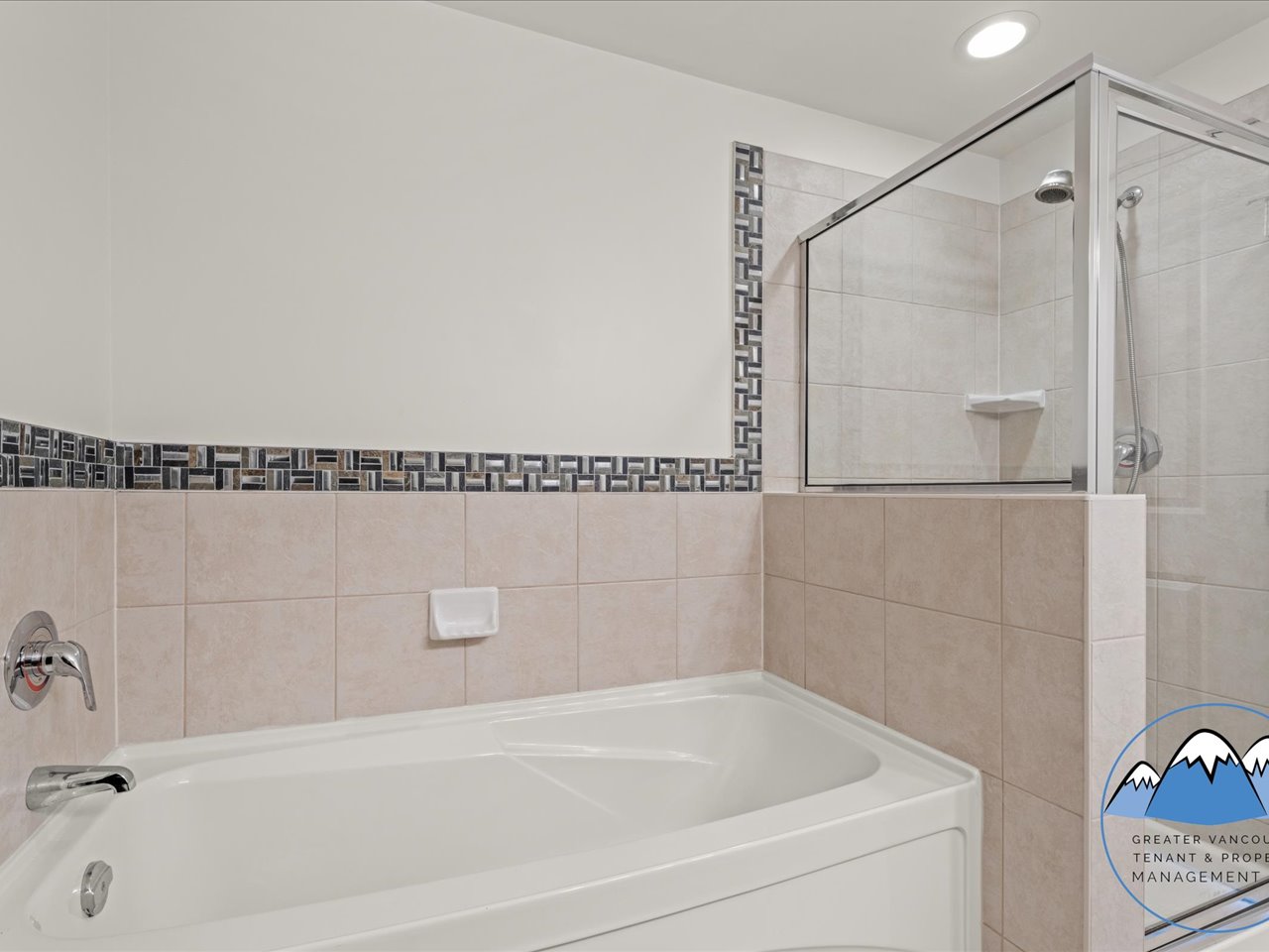 11 East Royal Avenue, New Westminster