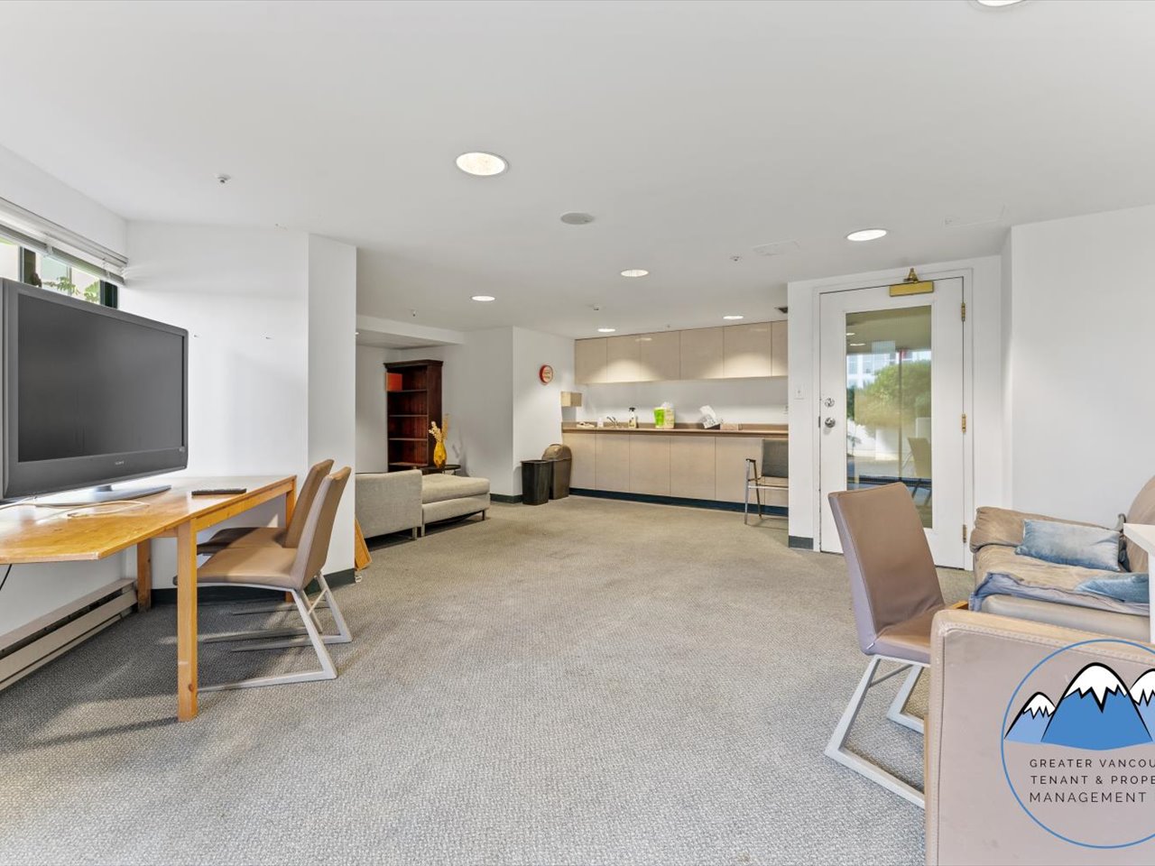 1268 West Broadway, Vancouver